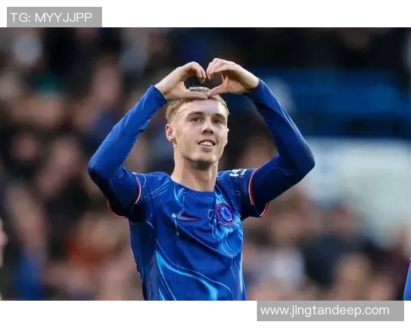 英国插画师创作足球明星形象展现运动与艺术的完美结合