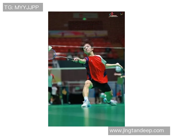 上海羽毛球队在杯赛中以63分稳居积分榜首位展现强劲实力