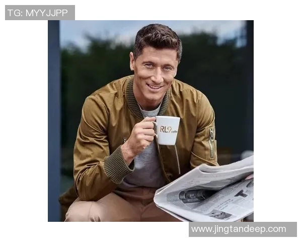 拜仁足球明星时尚穿搭解析展现球场外的魅力风采